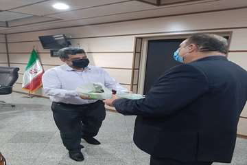 تبریک معاون توسعه مدیریت، منابع و برنامه ریزی دانشگاه به مناسبت میلاد مولود کعبه و روز پدر 