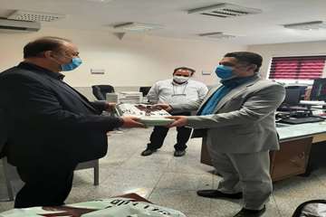 تبریک معاون توسعه مدیریت، منابع و برنامه ریزی دانشگاه به مناسبت میلاد مولود کعبه و روز پدر 