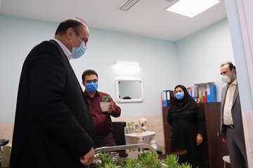 بازدید دکتر پهلوان معاون توسعه مدیریت، منابع و برنامه ریزی دانشگاه از بیمارستان جدید الاحداث مهدیشهر14000613 