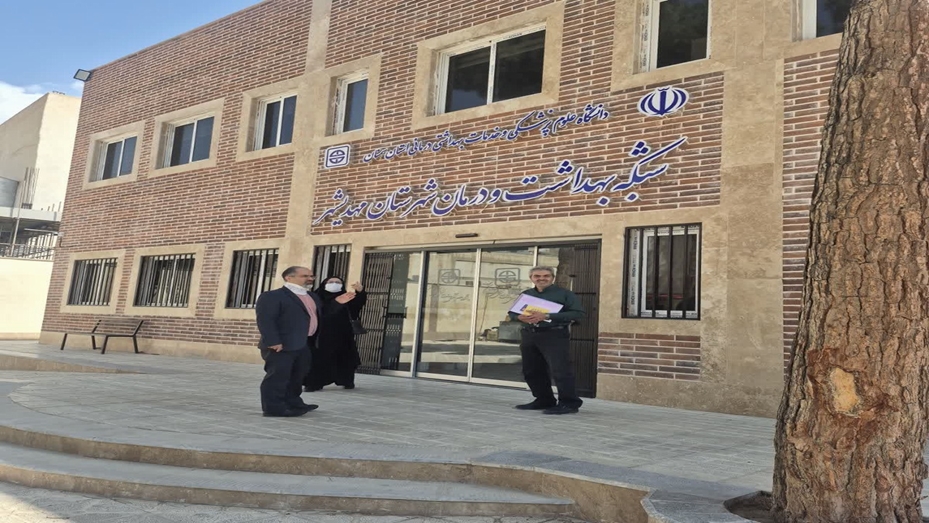 بازدید و بررسی امور منابع انسانی و طرح سنجش رضایت از خدمات در شبکه بهداشت و درمان و بیمارستان مهدیشهر